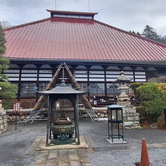 女子駅伝全国大会
車のテレビに釘付け。。3区の区間新を見届け安心
スマホラジオで聞きながら岩松院からスタート🏃‍♂️