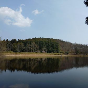 もっとピーカンに晴れていたら＆風がなければリフレクションがとてもキレイらしいのだけど…