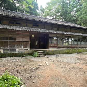 映画のまんま。

建物は歴史を刻んだ存在感。