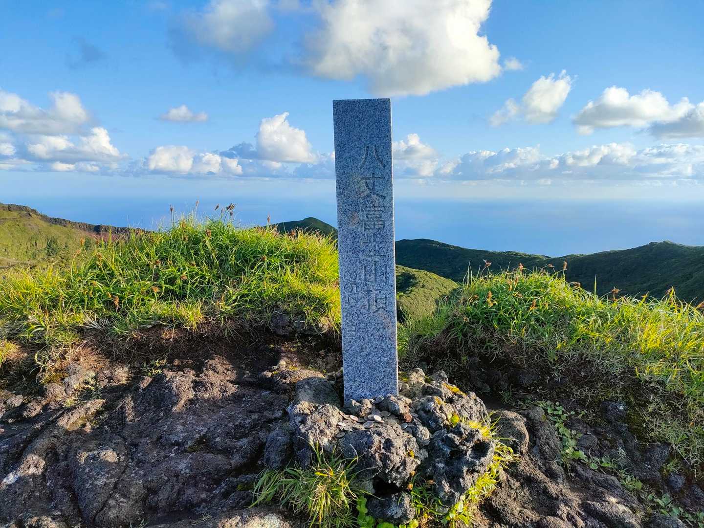山頂に到着。立っての撮影も問題なしです☺️