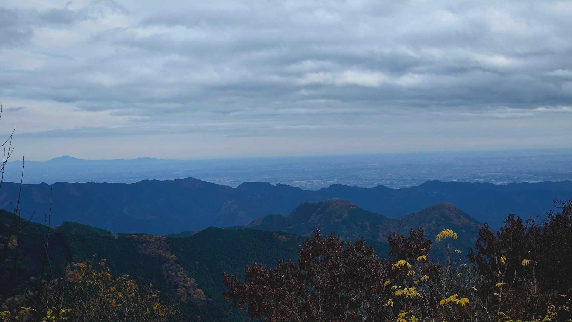途中東部が開け【筑波山】を見ることができました🎵　(画面左端)
