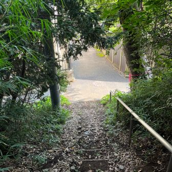直進して平和台駅方面へ。