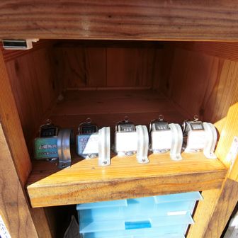 このテの入場カウンターは壊れていることが多いけど、ここは状態が良い