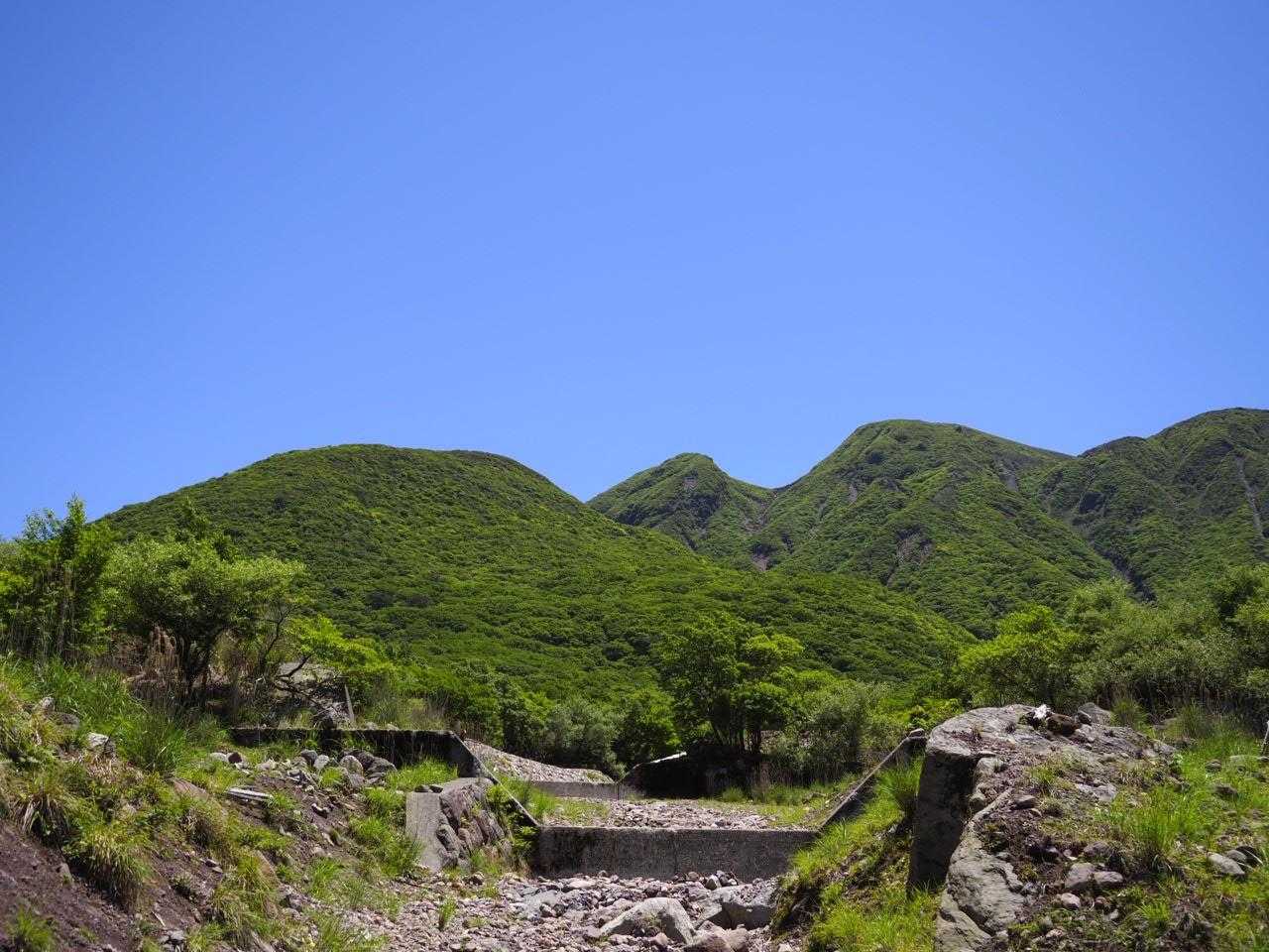 左が指山、中央右が三俣山⛰️
