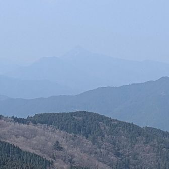 高見山、霞んでます