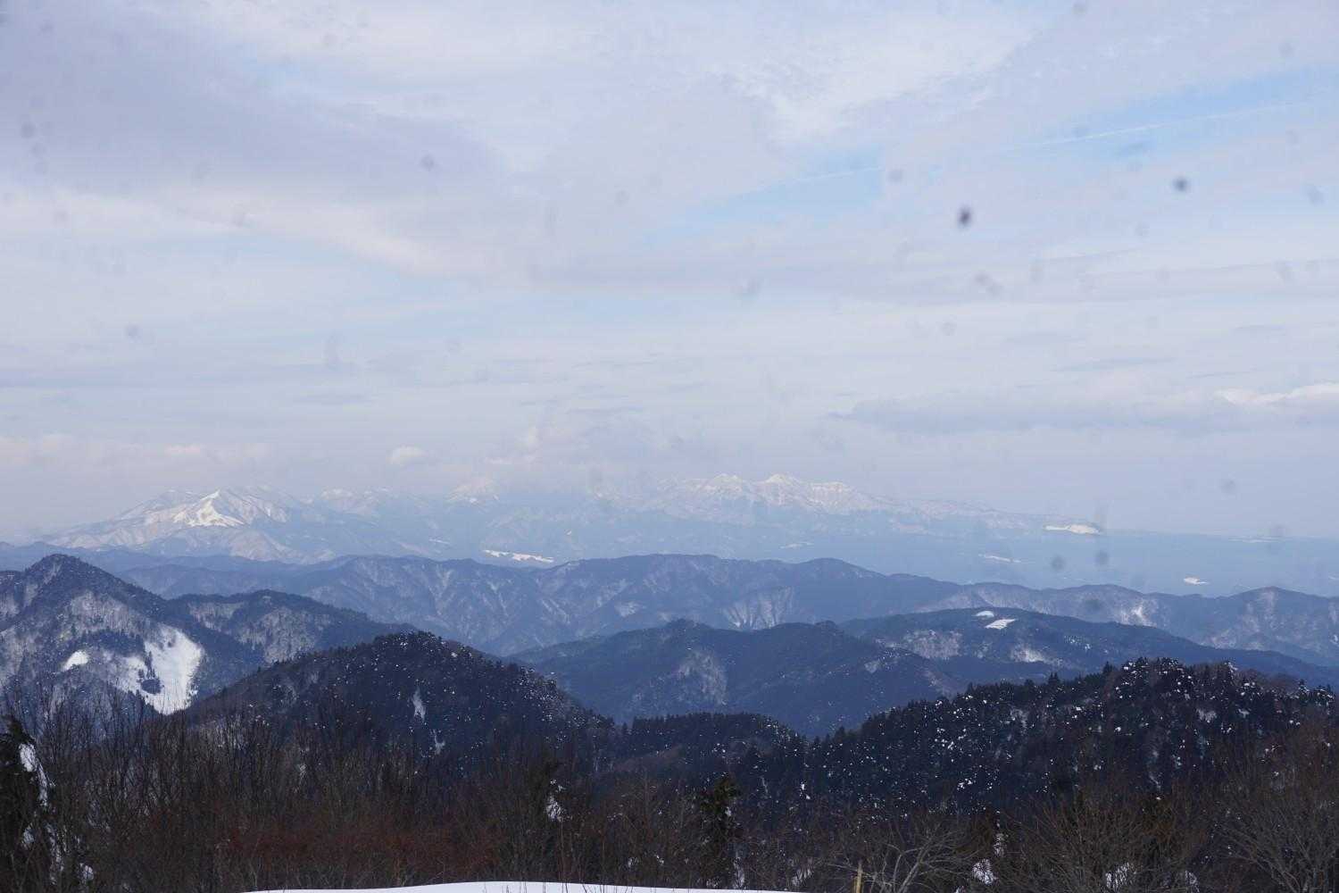 大山は雲の中