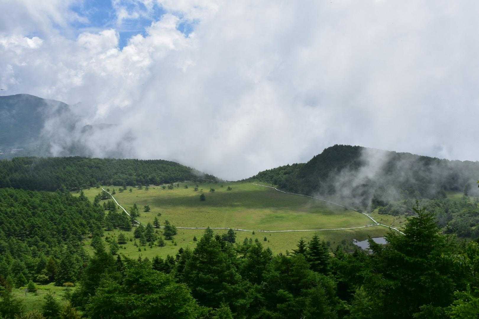 篭ノ登山-池ノ平湿原入口-雷の丘-雲上の丘-見晴岳-三方ヶ 縦走コースの写真