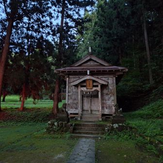 暗くなった鳥坂神社