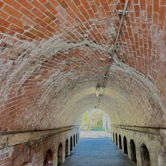 日本遺産 琵琶湖疏水“ねじりまんぽ”