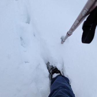 積雪が凄くて足はまった😂😱😅