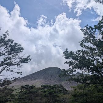 🚗に帰ってきました
涼しいのでのんびり☕でまったり
いくら標高高くてもまだまだ無理できないですね