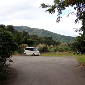 来たときには先着車が３台でしたが、降りてきたらポツンと一台だけになってました

登りの時に前山からの周回のお二人さんとスライドしたのみで、ずうーっと
貸し切りでの銀杏峰になりました