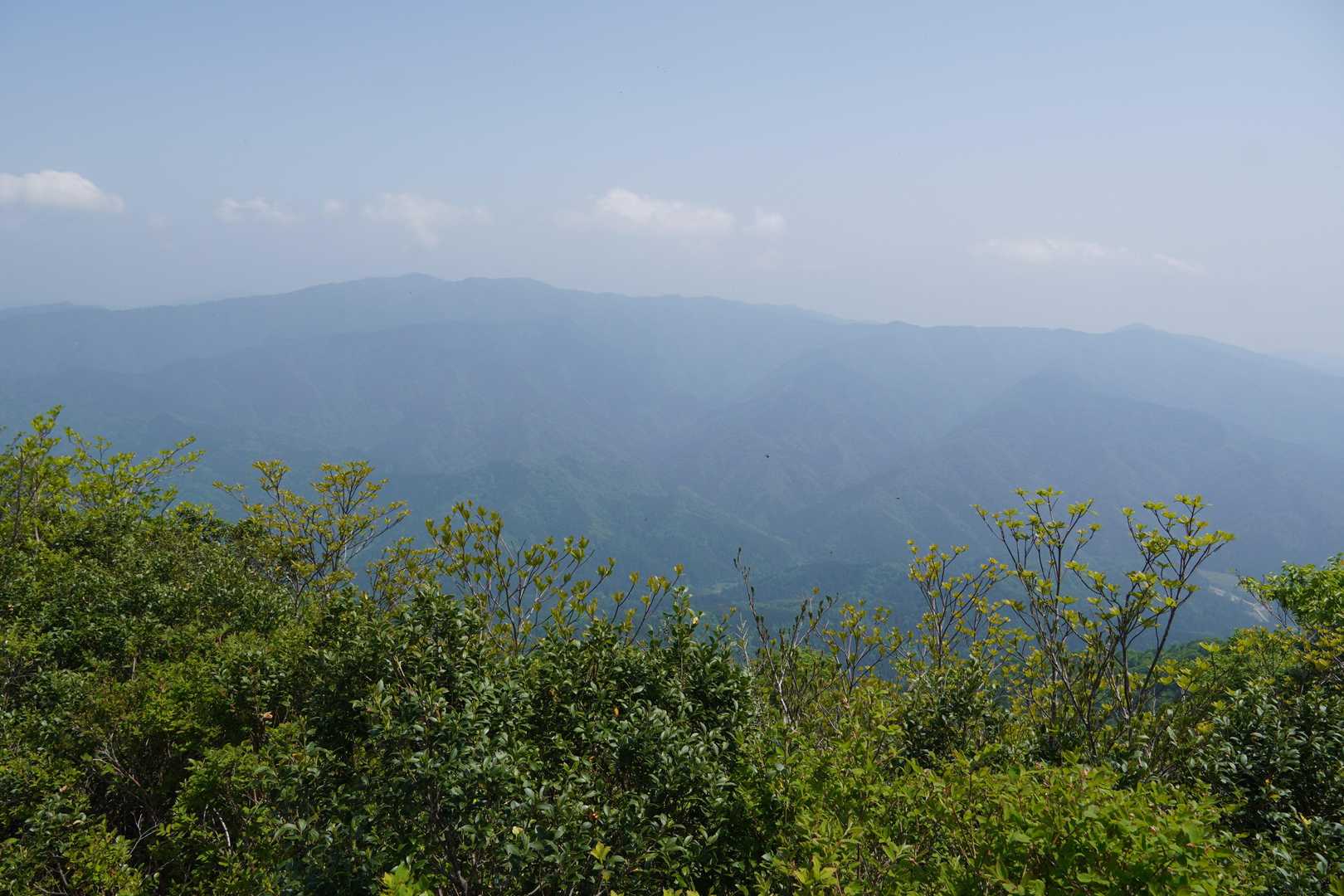 貝月山・金糞岳