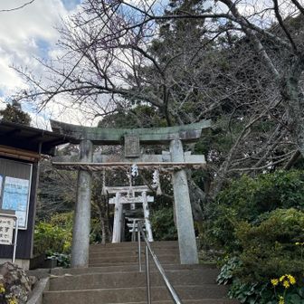 9:57スタート▶️

福岡国際マラソンの観戦を考慮して
遅くとも10:30に山頂に着く計算にしてた。

ささっと登りましょう〽️