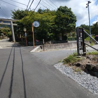 六丁目大鳥居の前にも駐車場がありました