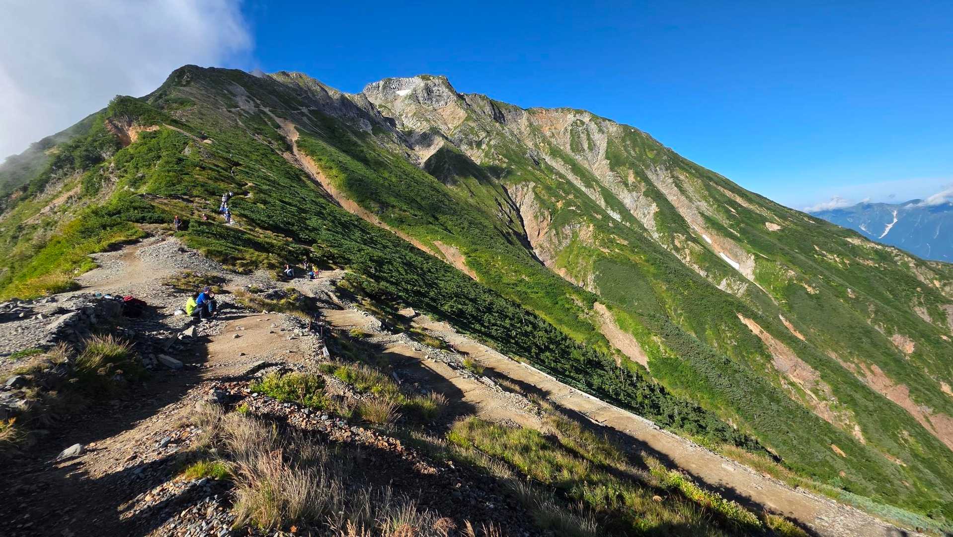 ここから見る五竜岳が素晴らしい！しばし見納めです。
