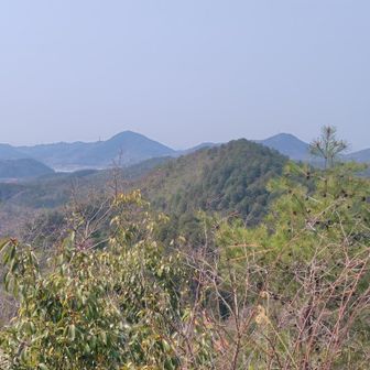 今日は霞が出て御嶽は見えず🧐