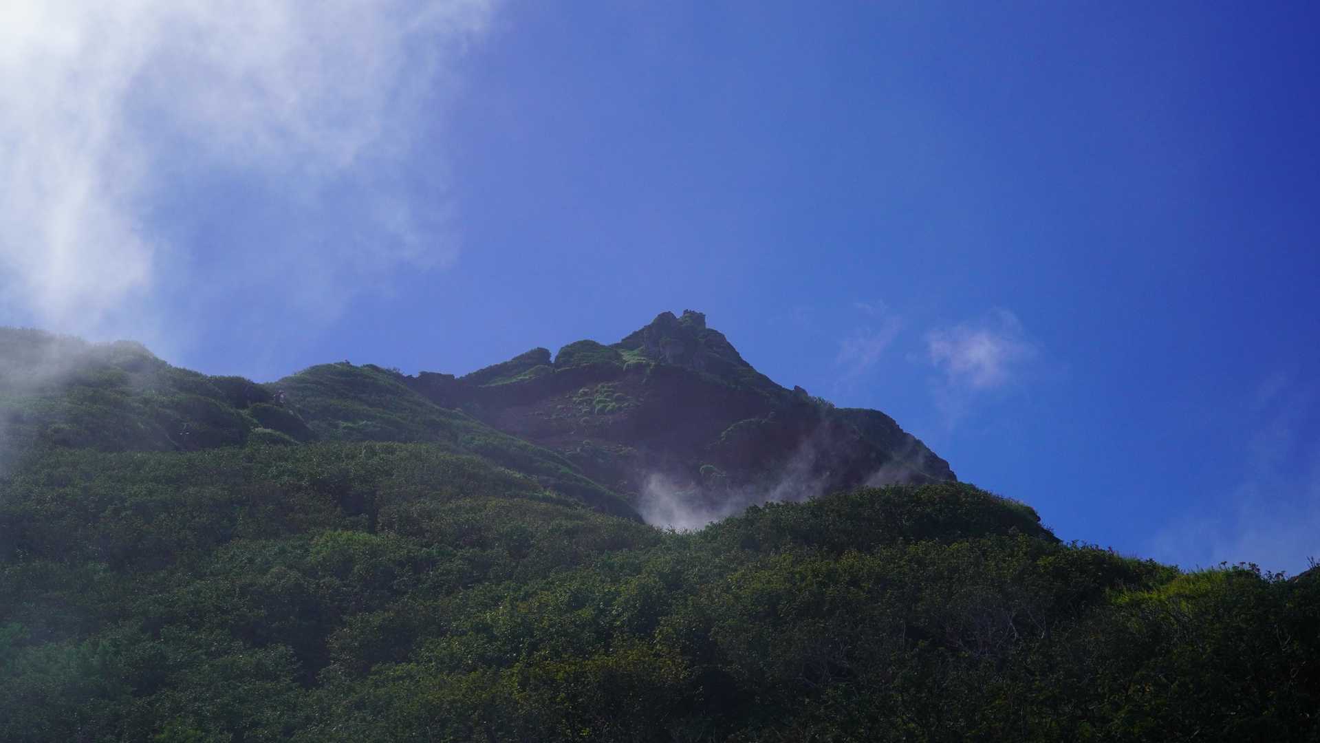 山頂方向が晴れてきた
