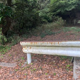 三角山への入口