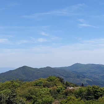 ここに来てようやく脊振山が見えた。