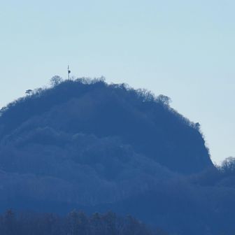 奥久慈男体山
登っていた群馬隊にモールス信号を送りたかった…。:-))))