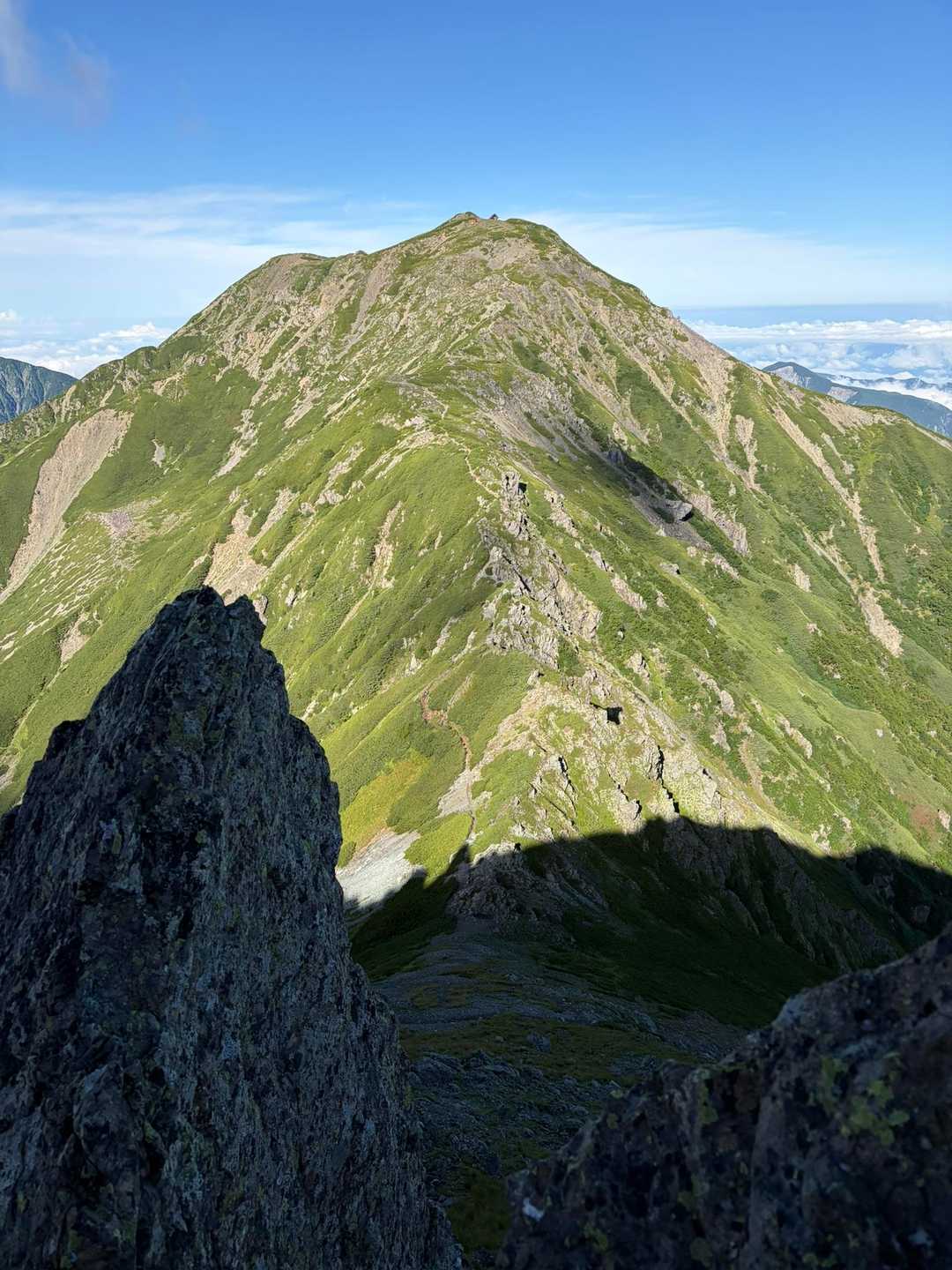 千枚岳-丸山-東岳-荒川中岳 縦走コースの写真