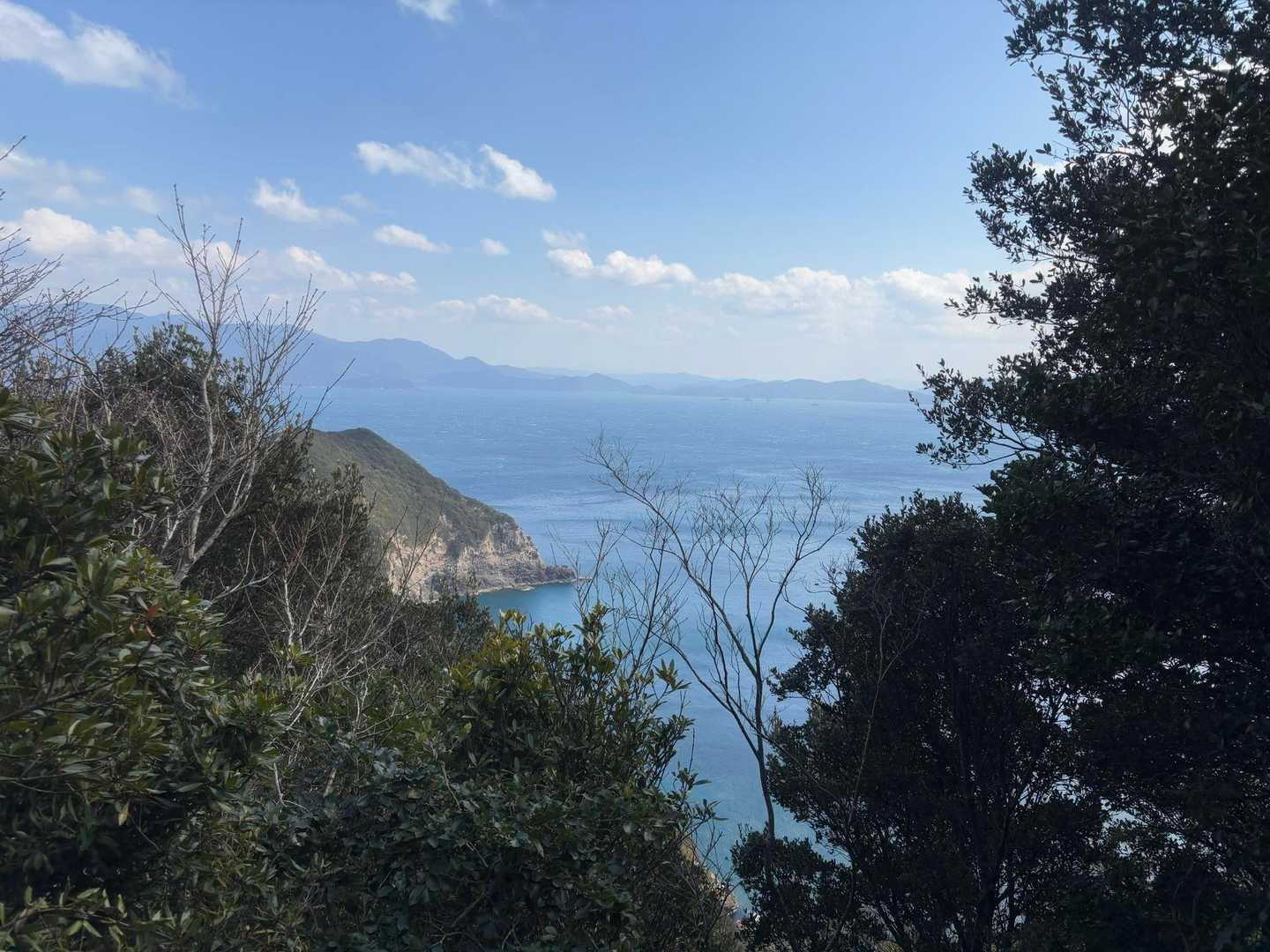 こちら側は、穏やか
面白い