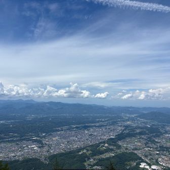 夏だよねー😎
変わらずの街の風景。お山様は何時でも見守っておられます🙏
