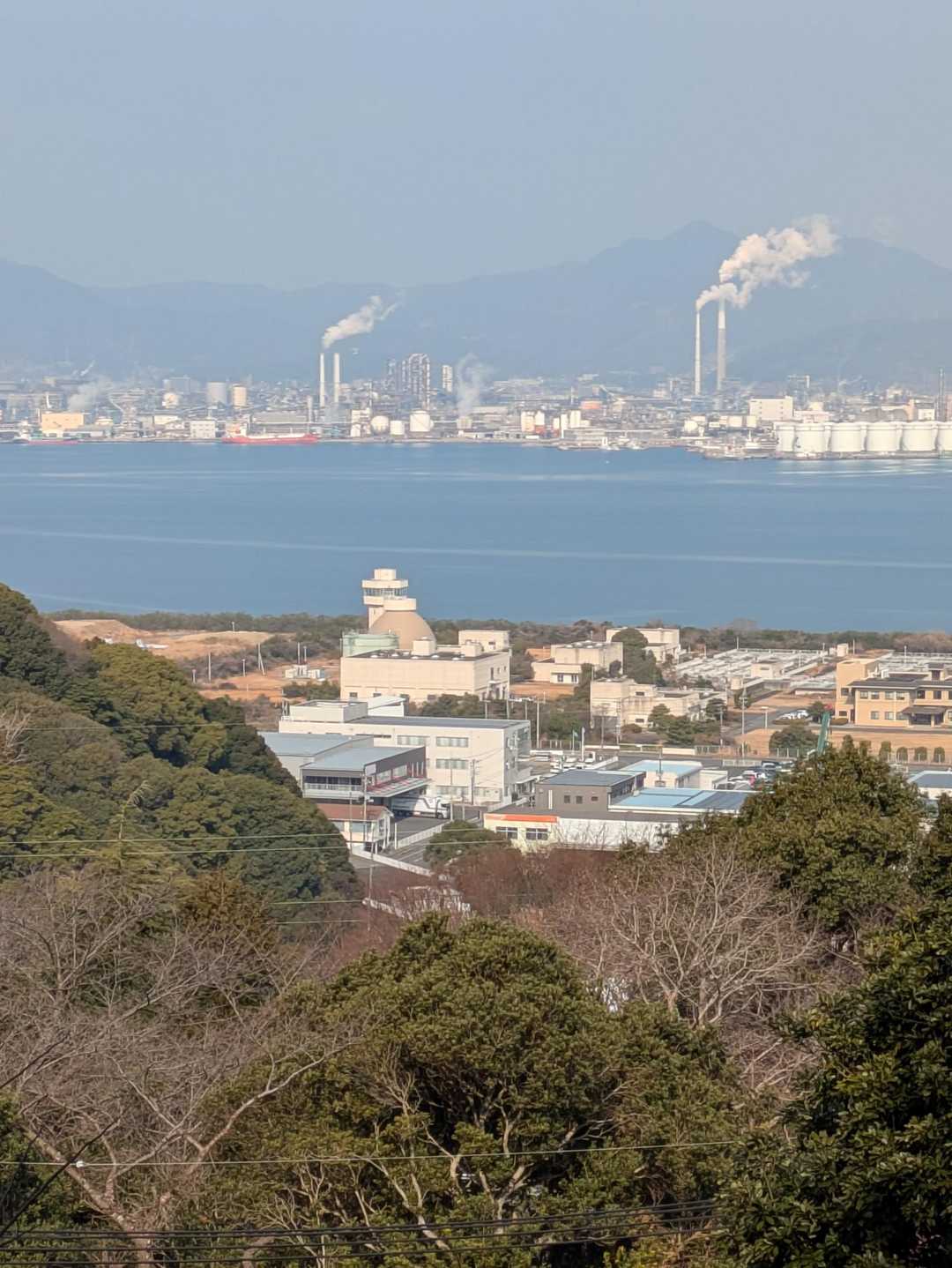 最初の展望
周南コンビナートの煙がなびく