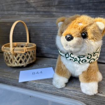 上宮に🐕  下に箱あり
番号札は求菩提資料館へ 木札頂けるみたい
下ニ桁、獅子💡