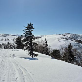 右側奥が阿女鱒岳！　暑～～い☀️