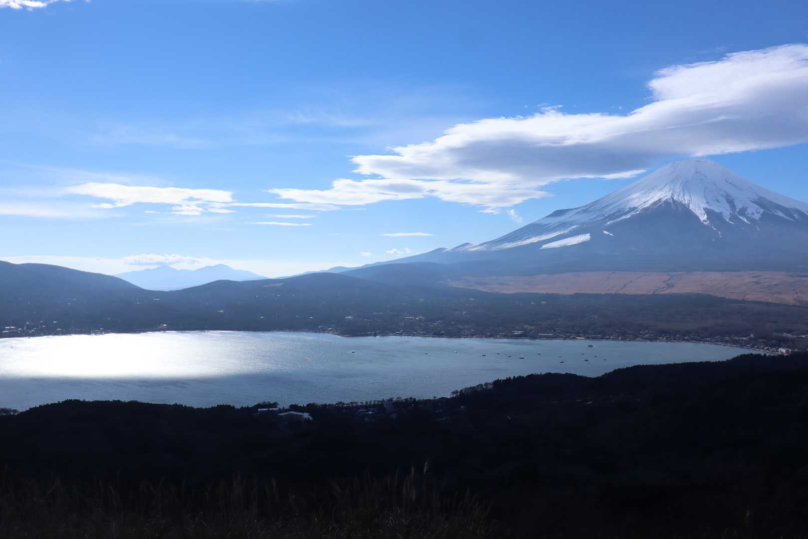 石割山神社駐車場〜大出山入口バス停｜石割山・太平山・飯盛山縦走コースの写真