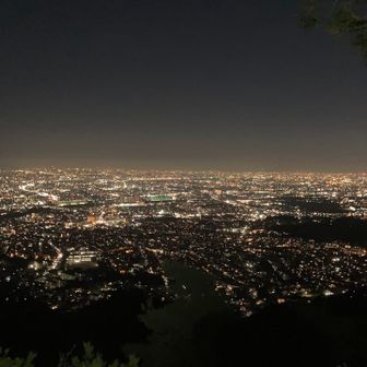 みんなより先行してたので遠回りするために急遽ルート変更した行者山からの神戸の夜景は圧巻でした