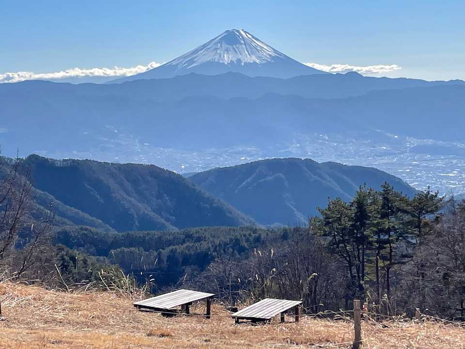 無風快晴　独り占めの山頂😄