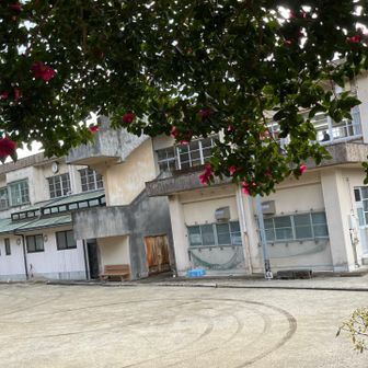 宇気郷地区市民センターに駐車
少し入りにくい場所では有ったが、この広場なら枠外で無くても良いとの事