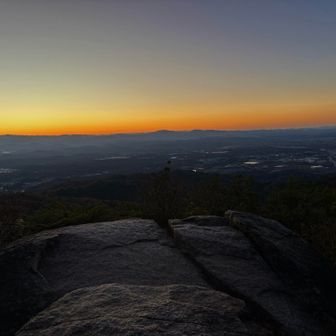 朝日見ようと思ったけど待てず、、
心の中で朝日拝みました🌅