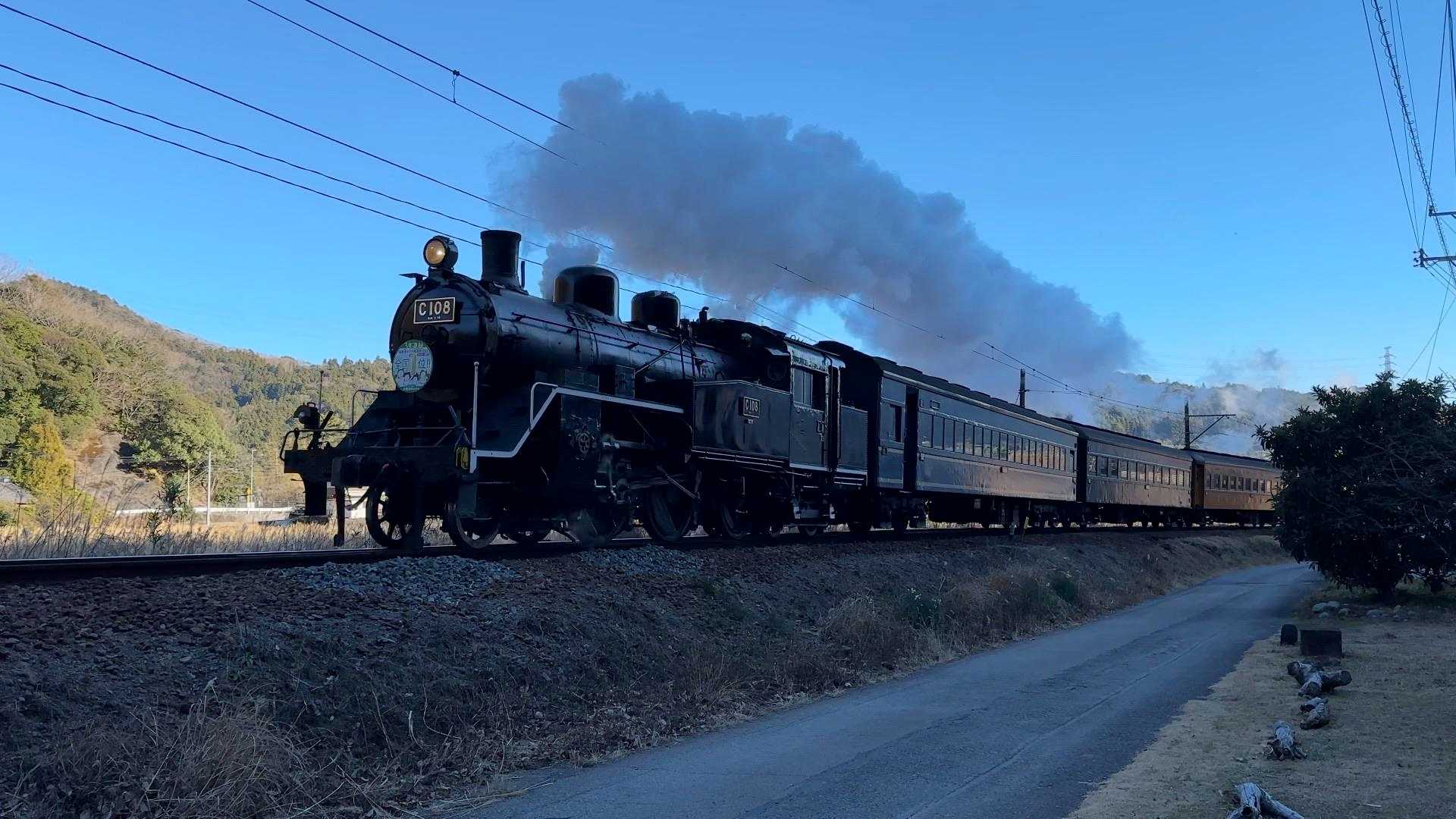 ちょうどタイミングよく見れテンション上がりました🚂