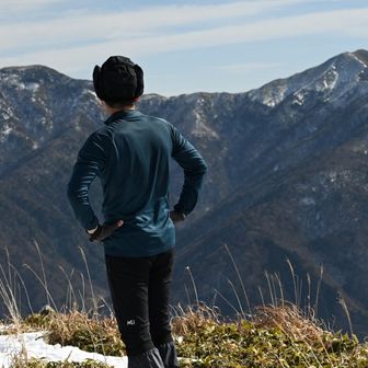 剣山、次郎を正面に
一先ず休憩