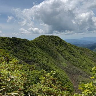飯森山の南峰かな？