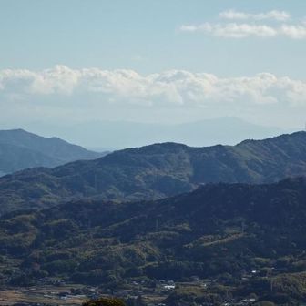 四国の山々が望める。