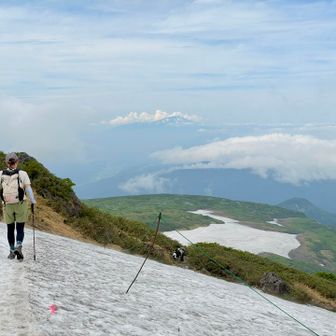 視線の先には、鳥海山🏔️