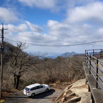 車で林道から来れるのね