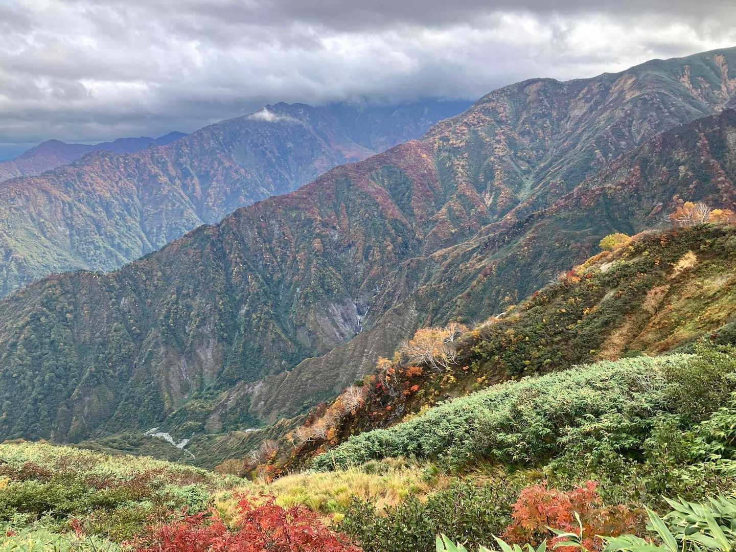 天狗平コース登山口-丸森峰-頼母木山-地神山-梶川峰-湯沢 周回コースの写真