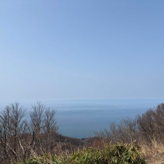 佐渡島？
春に霞んで
どこいった？