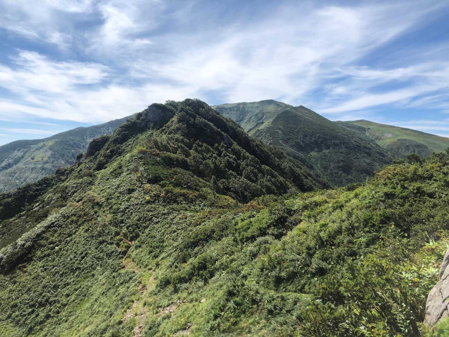 宝珠山より。
アップ、ダウンが凄まじい感じ…
膝の上が、ピクピク(°_°)