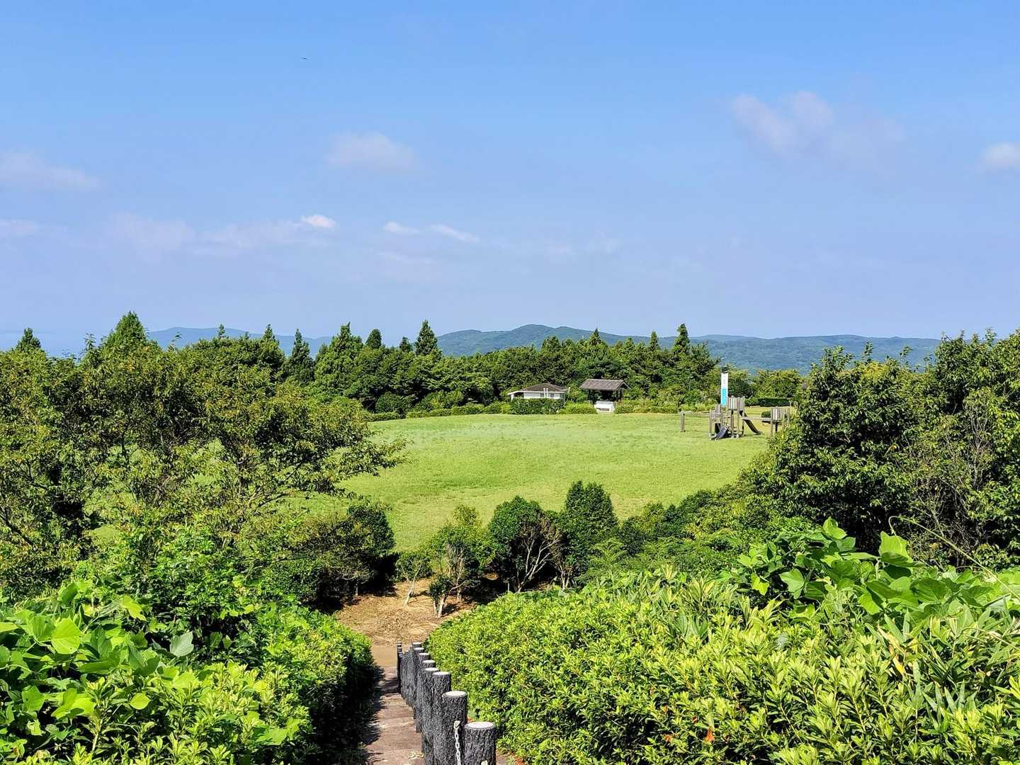 展望広場を見下ろす