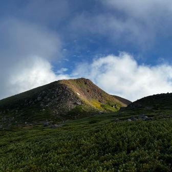 これは？
大汝峰？　近いので登れば良かったと後で後悔した