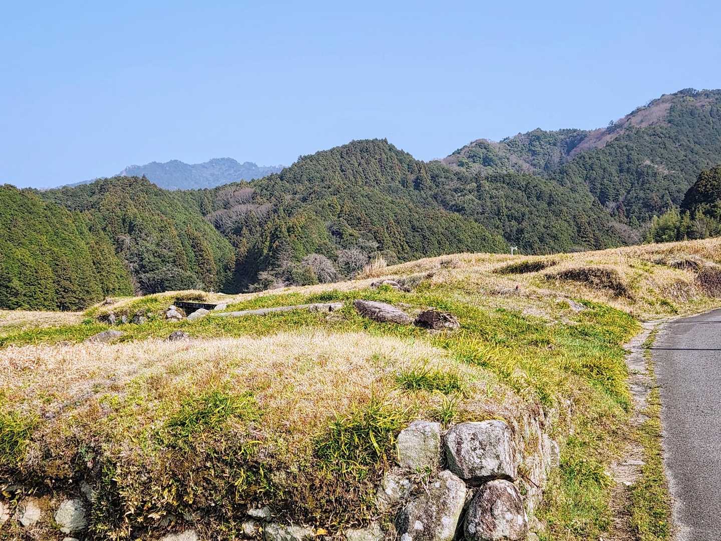 下山…､多くのハイカーさんが出発していきます🚶🚶‍♂️