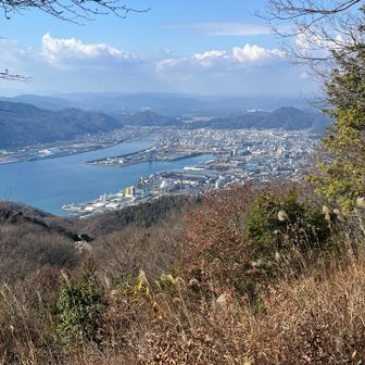 三原市が眼下に見えます。