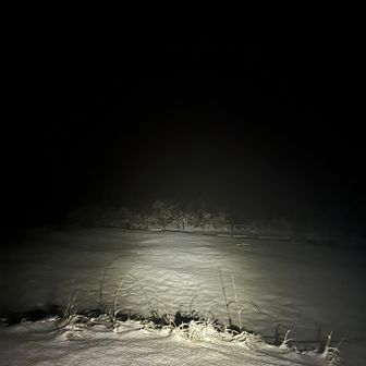 街の方は真っ暗で何も見えません